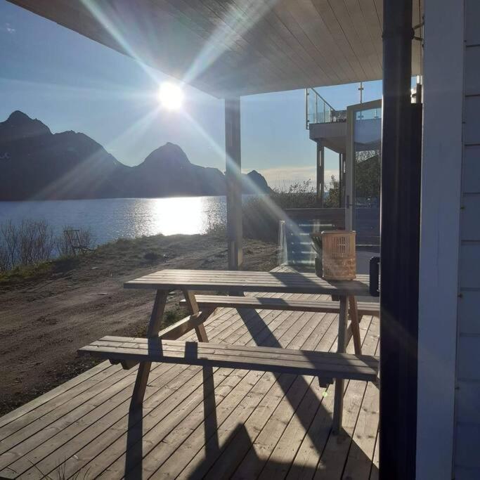 Senja, Husoy I Senja. Leilighet Med Utsikt Over Fjord Og Fjell Tofta 外观 照片